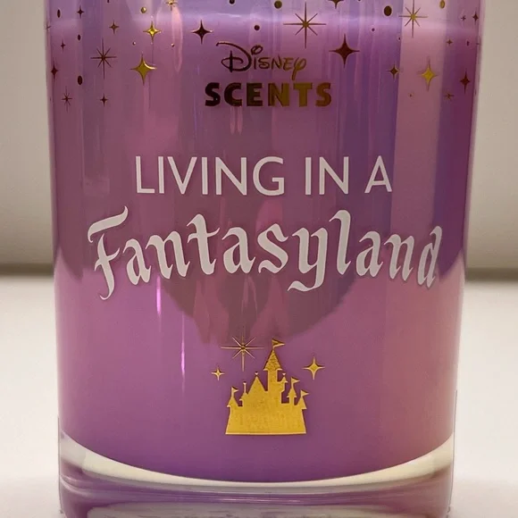 NEW FROM THE DISNEY PARKS HOME COLLECTION LIVING IN A FANTASYLAND 10oz CANDLE 🕯️ - Picture 6 of 8